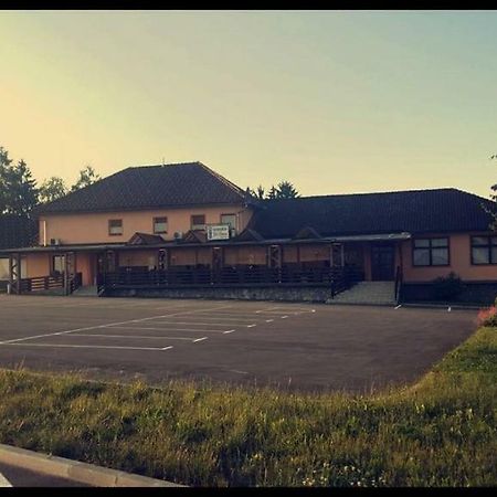 Gostisce Pri Slavcu Sentjernej Exterior foto